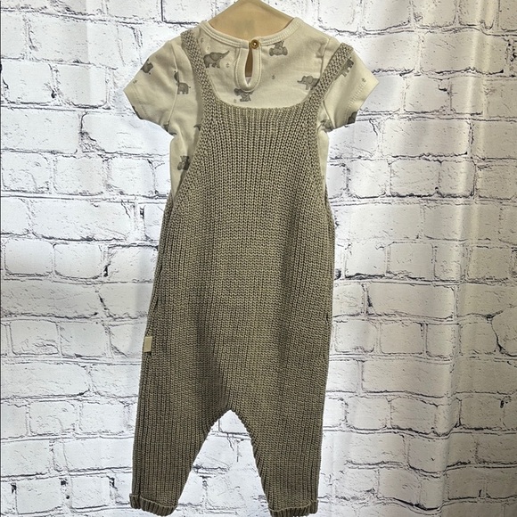 Rabbit 💜Bear Organic Cozy Gray Knit Overalls with Ribbed Texture - Picture 3 of 10